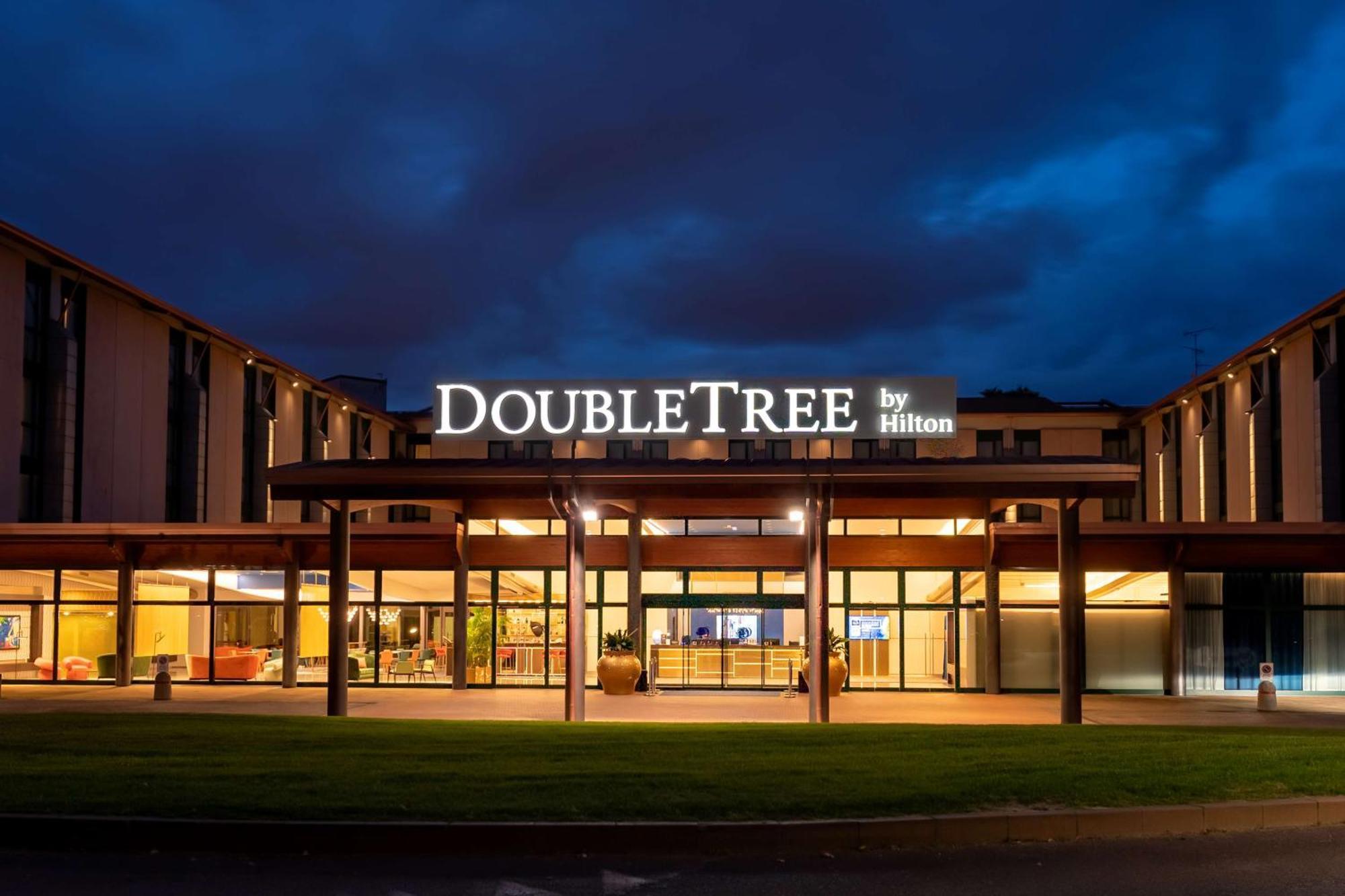 Doubletree By Hilton Milan Malpensa Solbiate Olona Hotel Ngoại thất bức ảnh