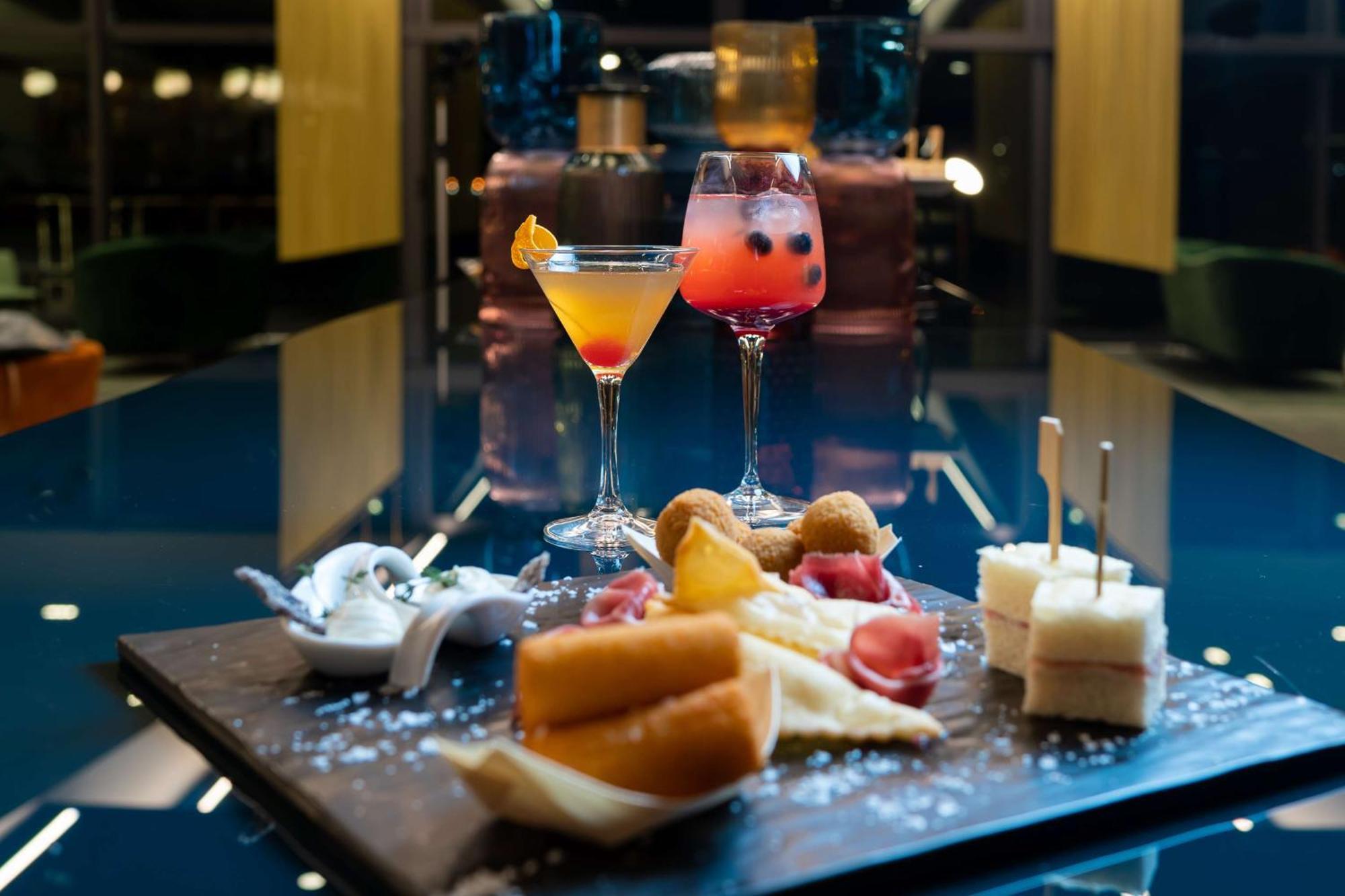 Doubletree By Hilton Milan Malpensa Solbiate Olona Hotel Ngoại thất bức ảnh